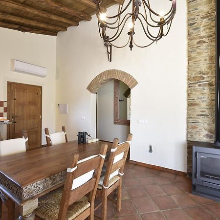 Finca Las Abubillas Jaraicejo Szoba fotó